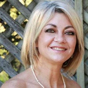 Meet your Posher, Dawne